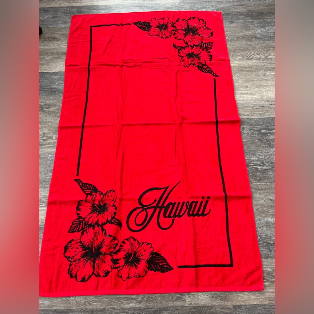 Never uses Hawaii Red Beach Towel